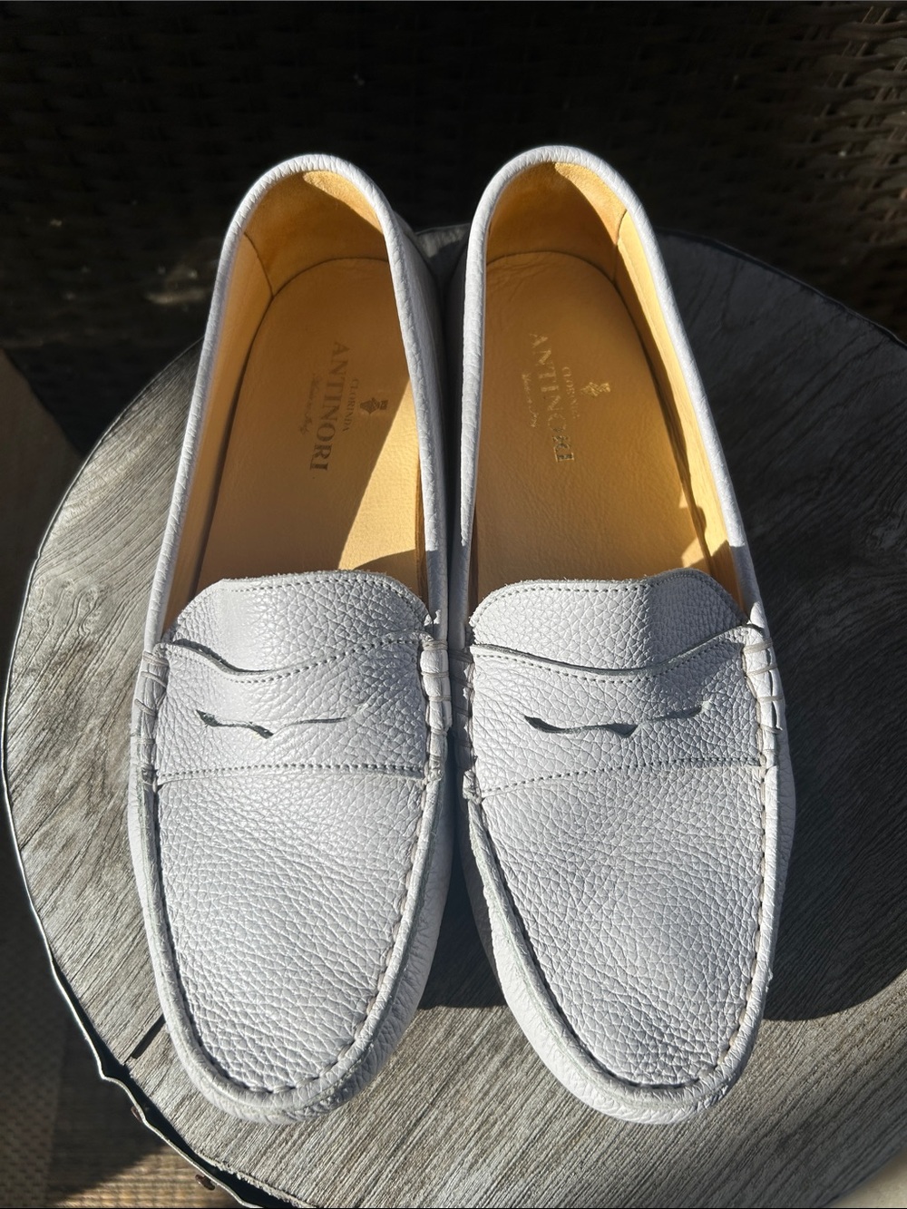 Like new Italian driving shoe, size 41 or an American 10